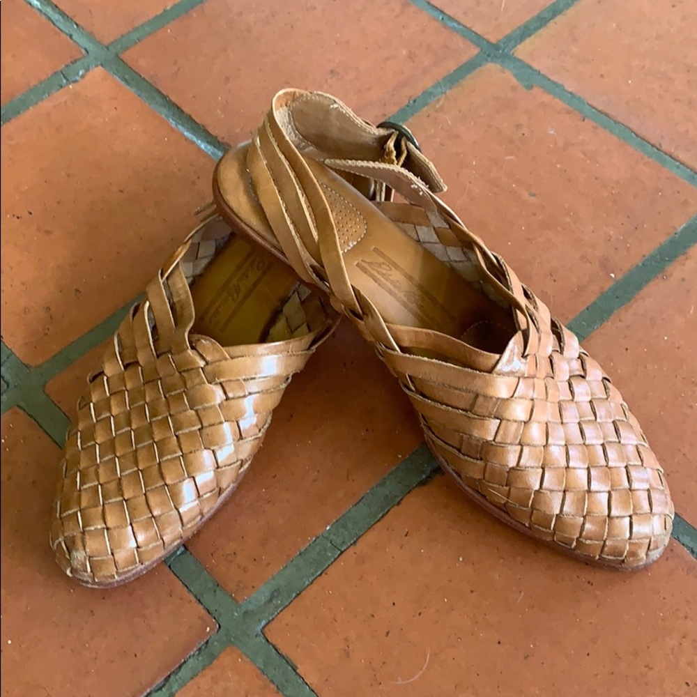 Vintage Eddie Bauer huarache sandals